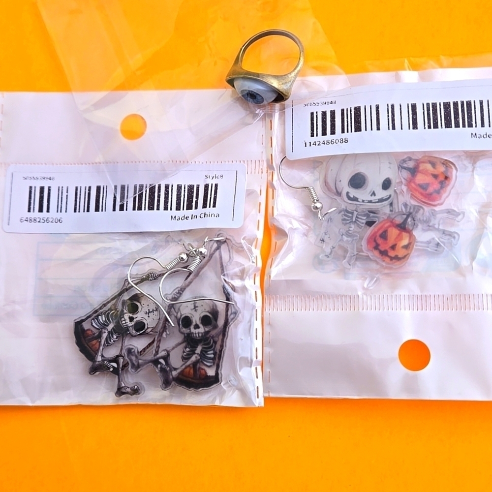 2 pairs Halloween Earrings Cartoon Style Skeletons and Pumpkins